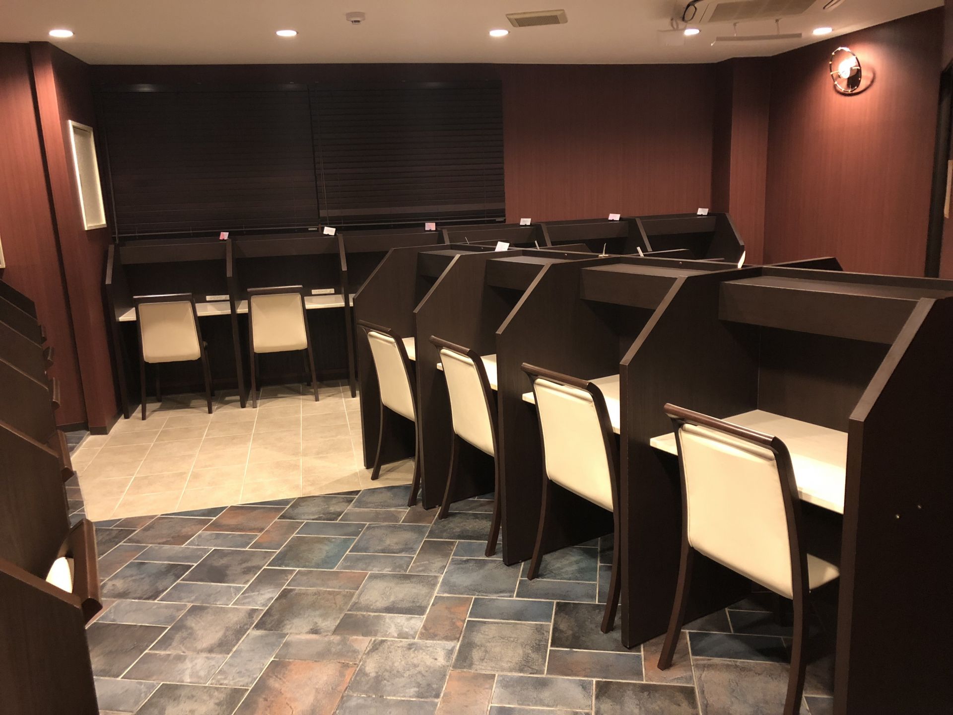 BENKYOCAFE OSAKA UMEDAWORKSPACE & CAFE, Osaka Book Online Coworker