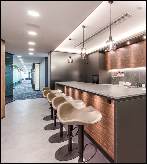 Compass Offices Japan KK image 4