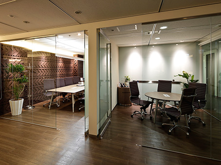 Regus - Osaka, Hankyu Terminal Building image 5