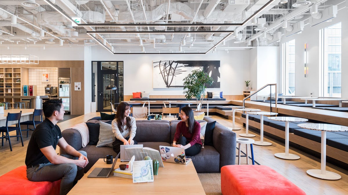 WeWork LINKS UMEDA image 4