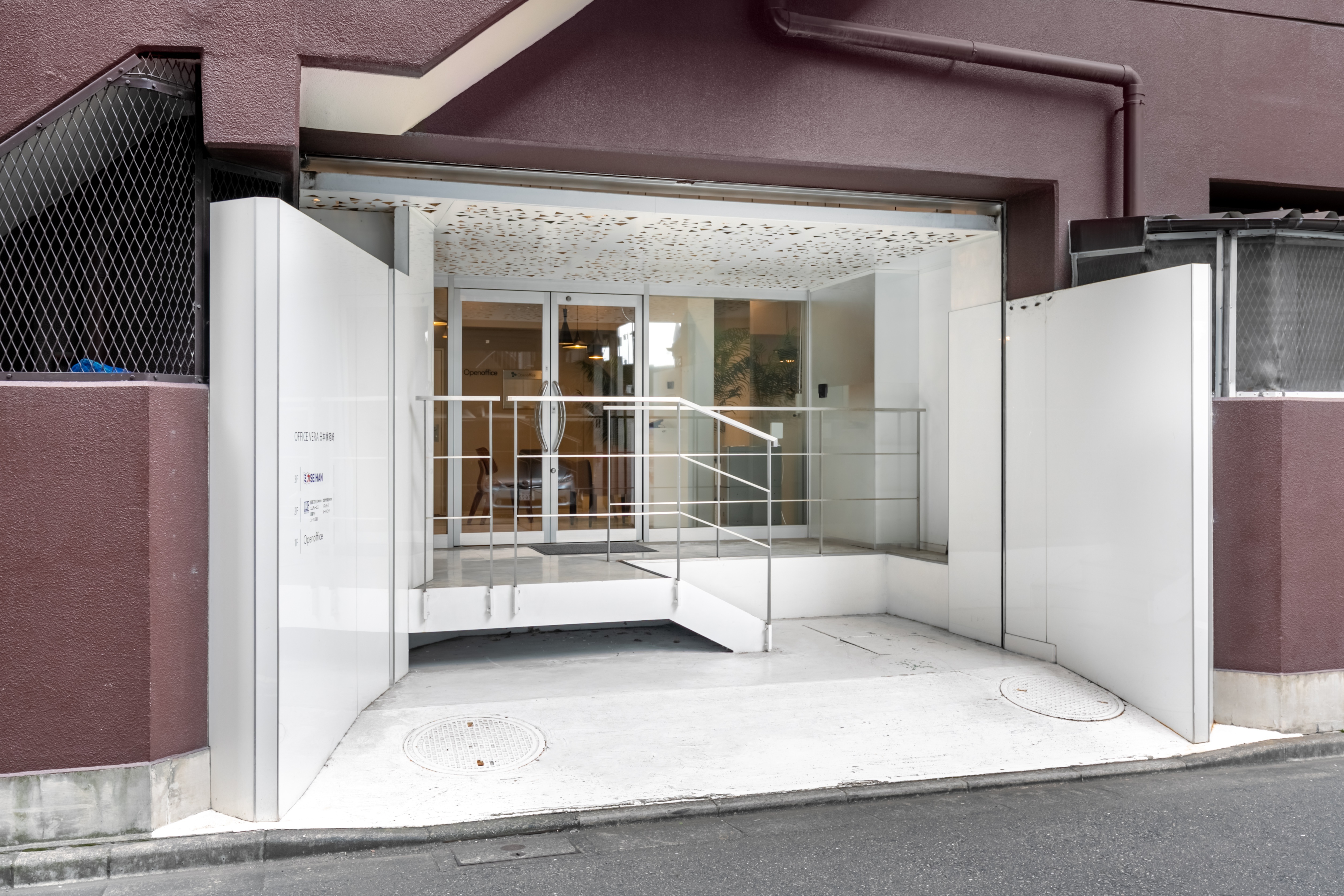 OpenOffice - Tokyo, Nihonbashi Hakozaki (Open Office) image 1