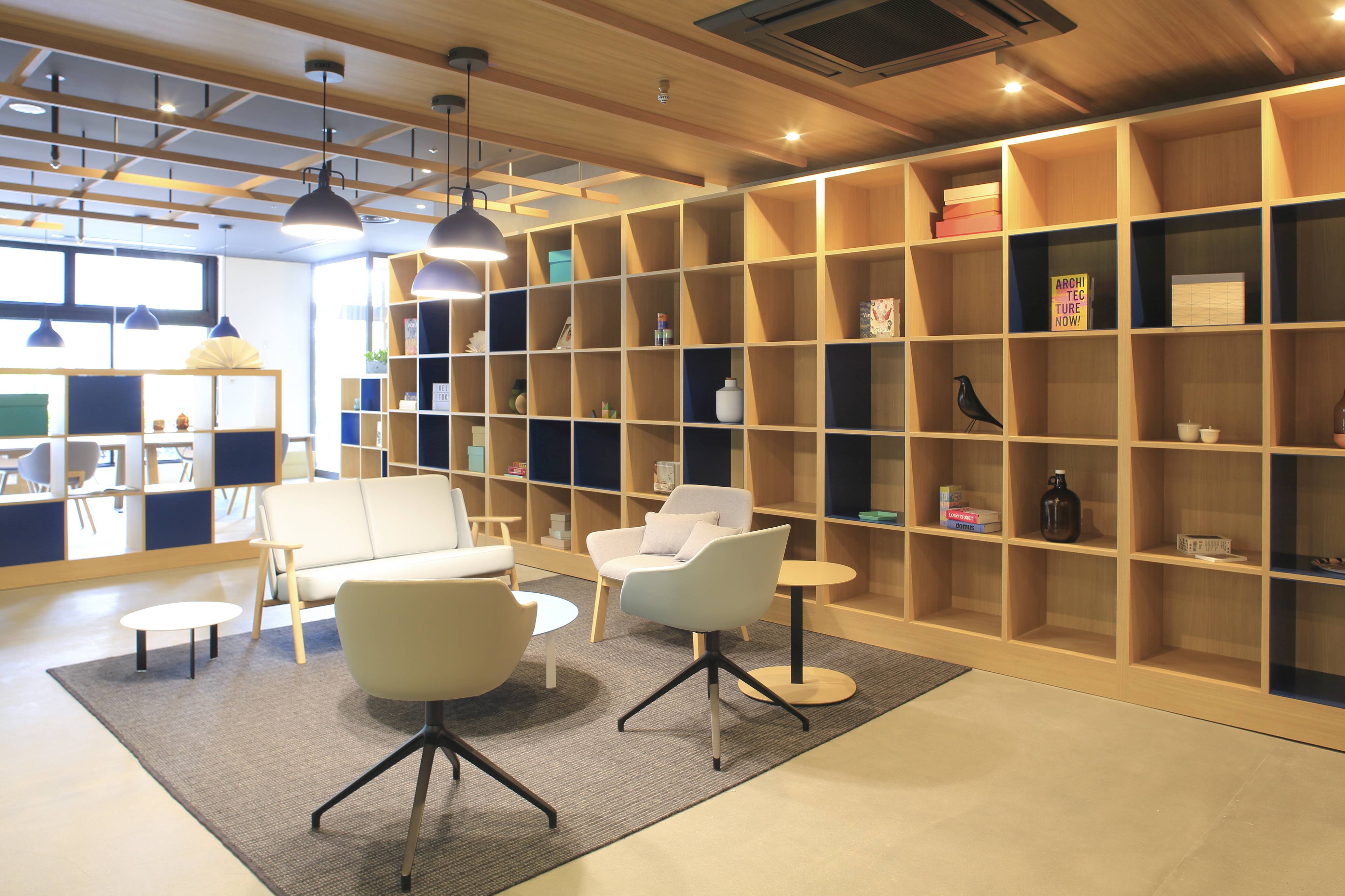 Spaces - Tokyo, Spaces Otemachi Building image 5