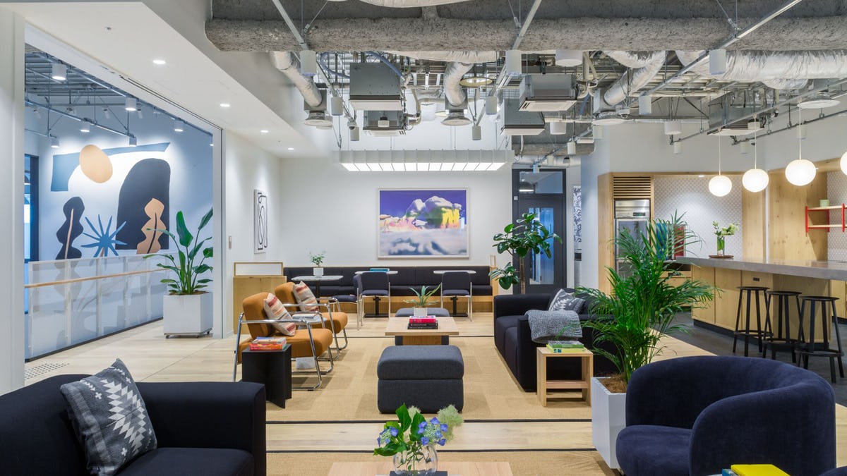 WeWork Hareza Ikebukuro image 2