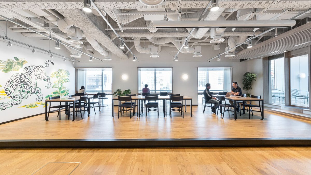 WeWork KDX Toranomon 1 Chome image 3