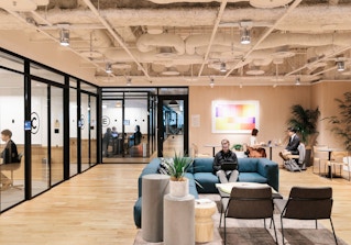 WeWork Marunouchi Kitaguchi image 2