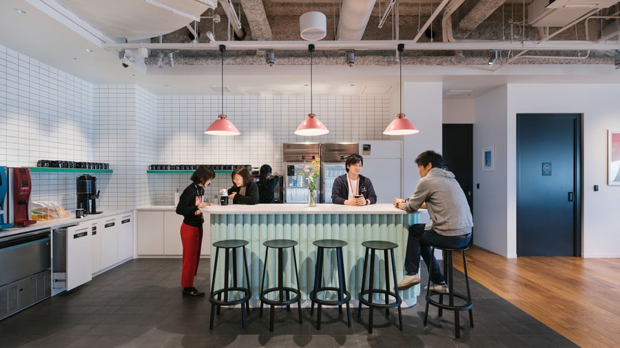 WeWork Metropolitan Plaza Building image 3
