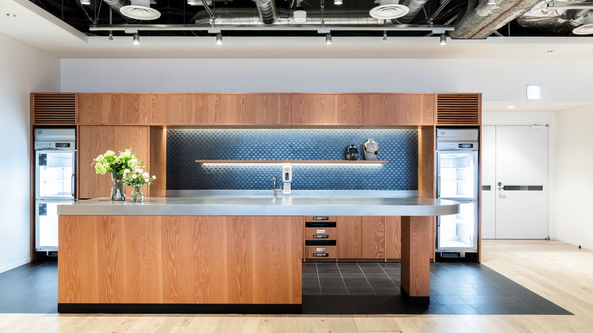 WeWork Tokyo Port City Takeshiba image 5