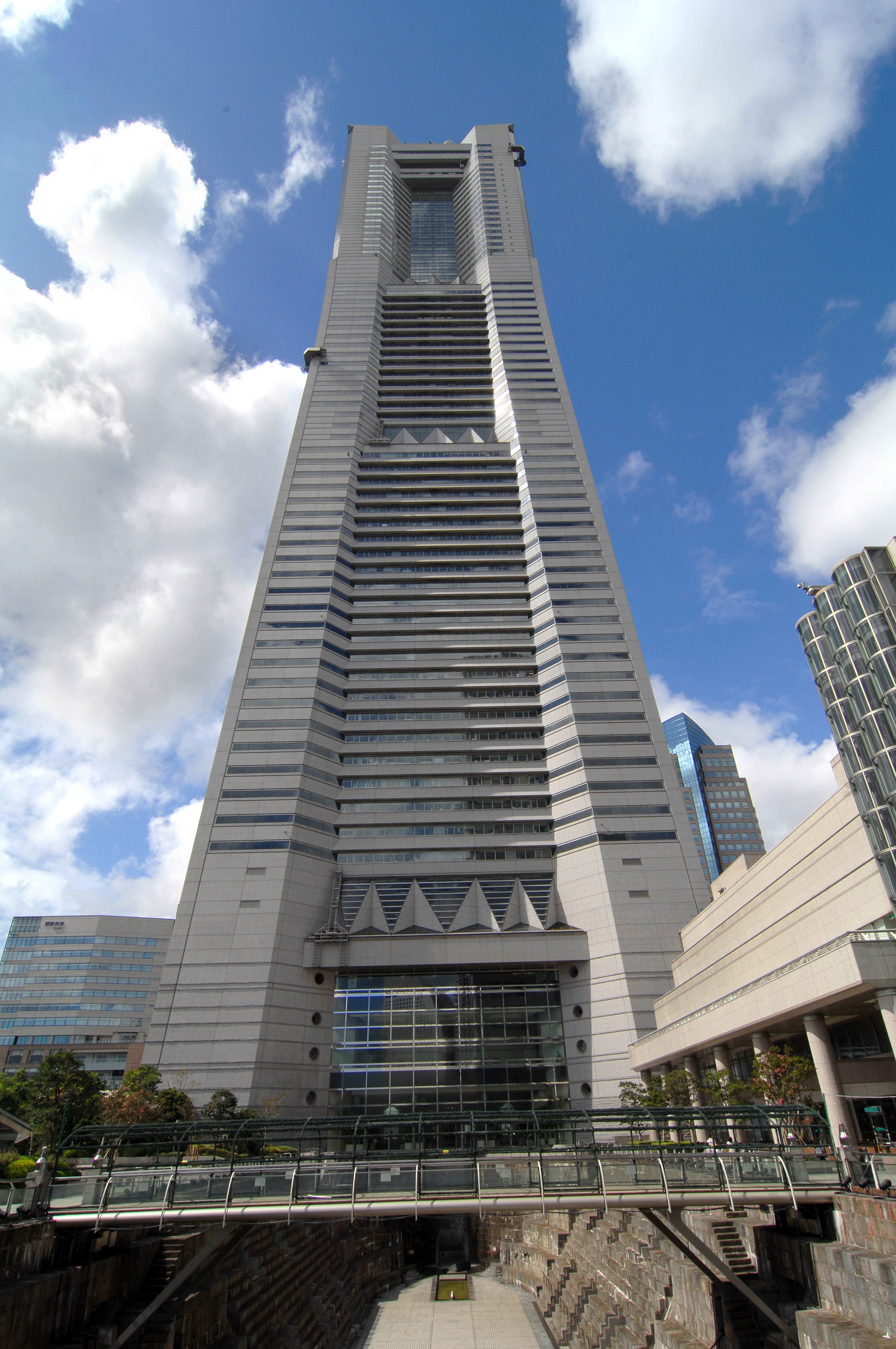 Regus - Yokohama Landmark Tower profile image