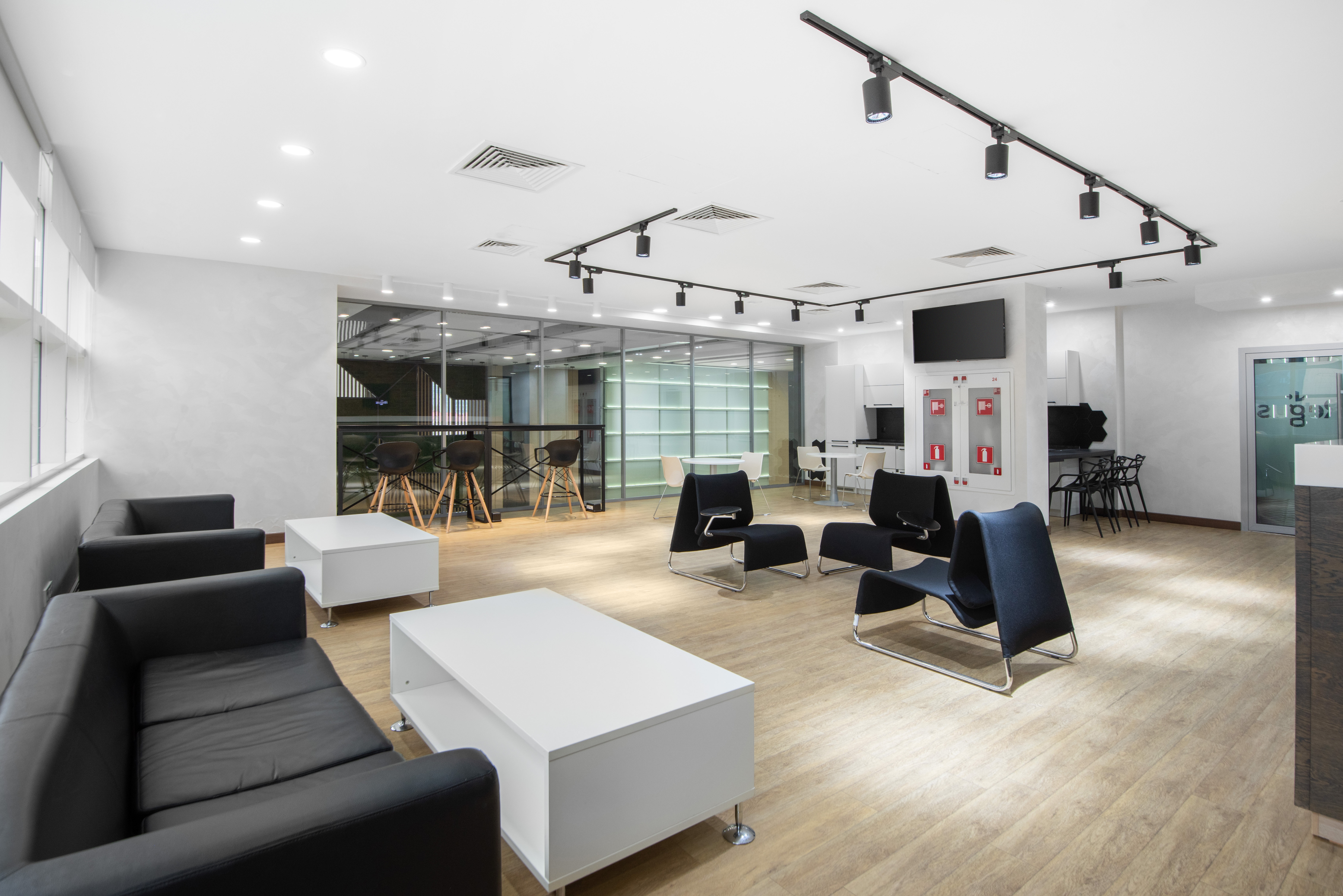 Regus - Nur-Sultan, Emerald Tower image 5