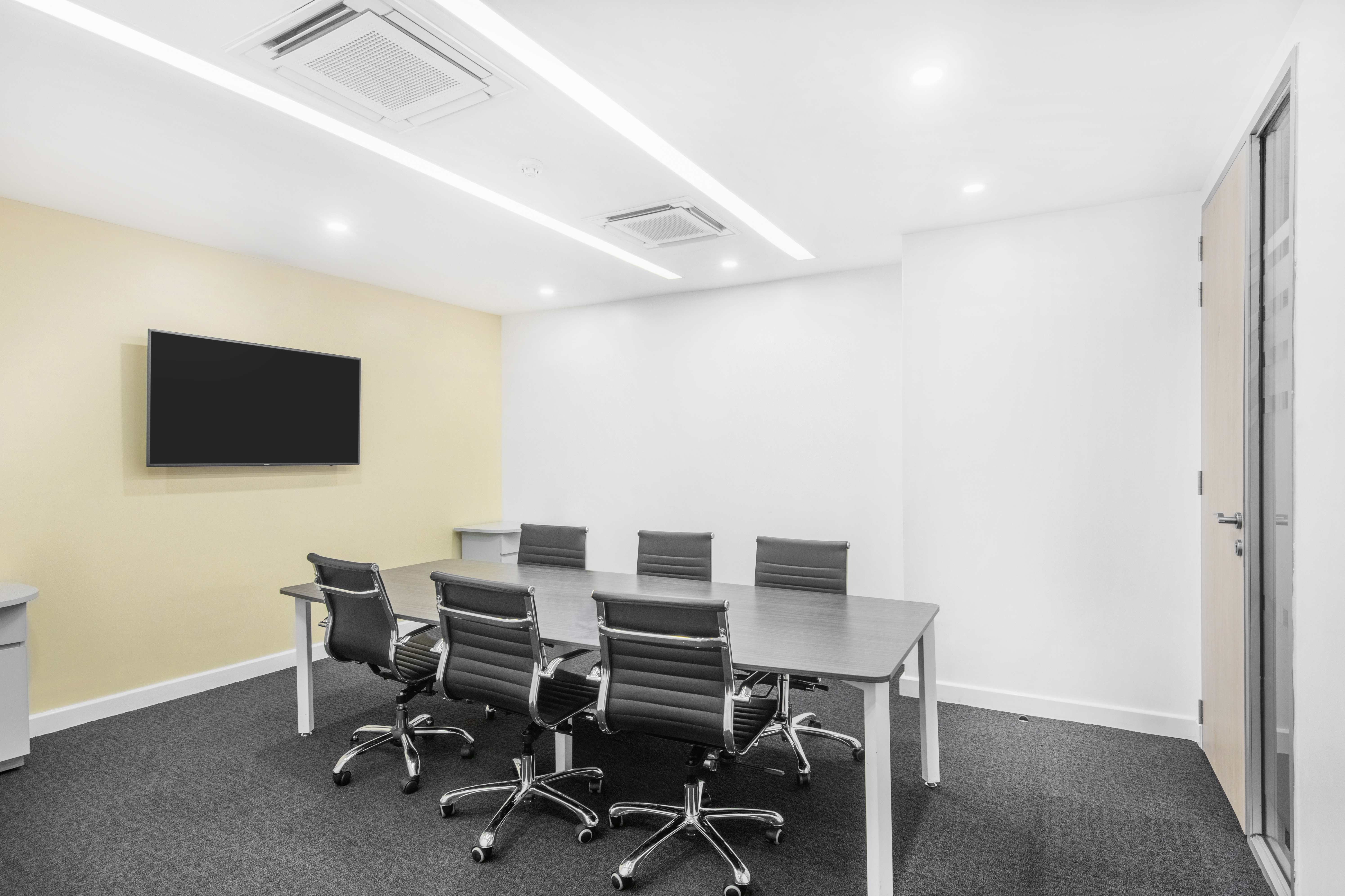 Regus - Nairobi, West Midlands Museum Hill image 4