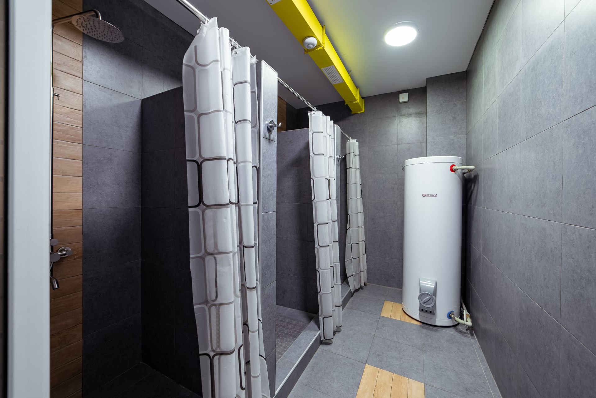 ololoFreelander image 2