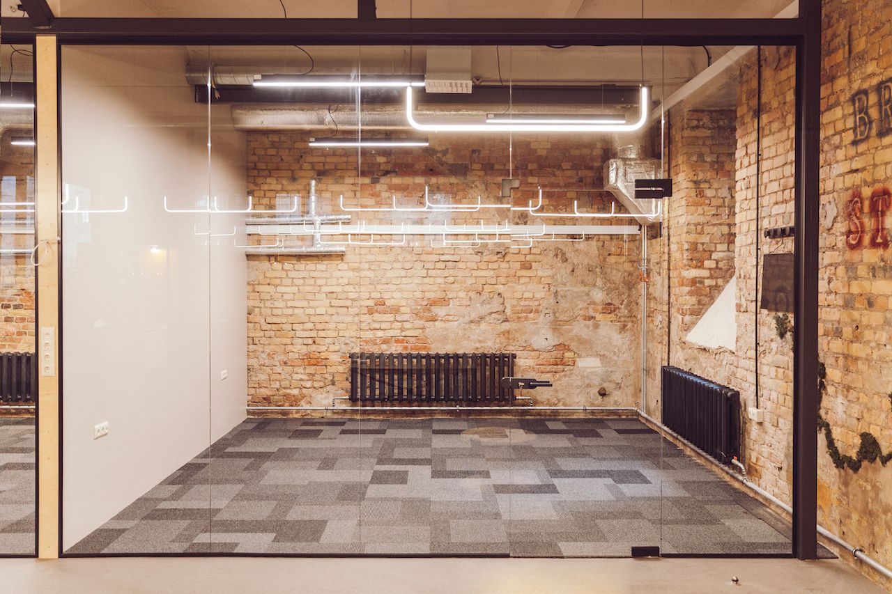 Double9 Underground image 3