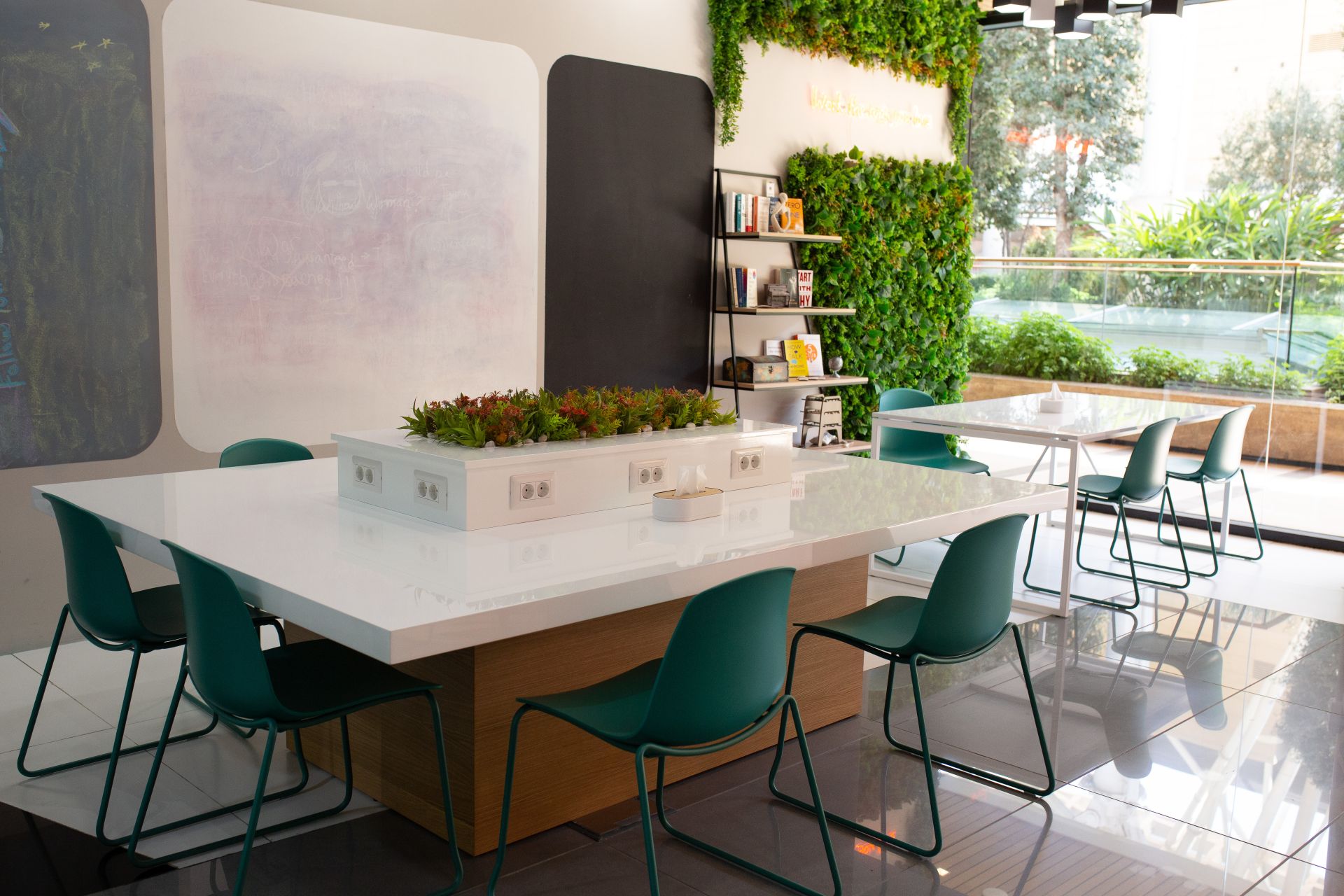 HEXA Lebanon - ABC Verdun image 4