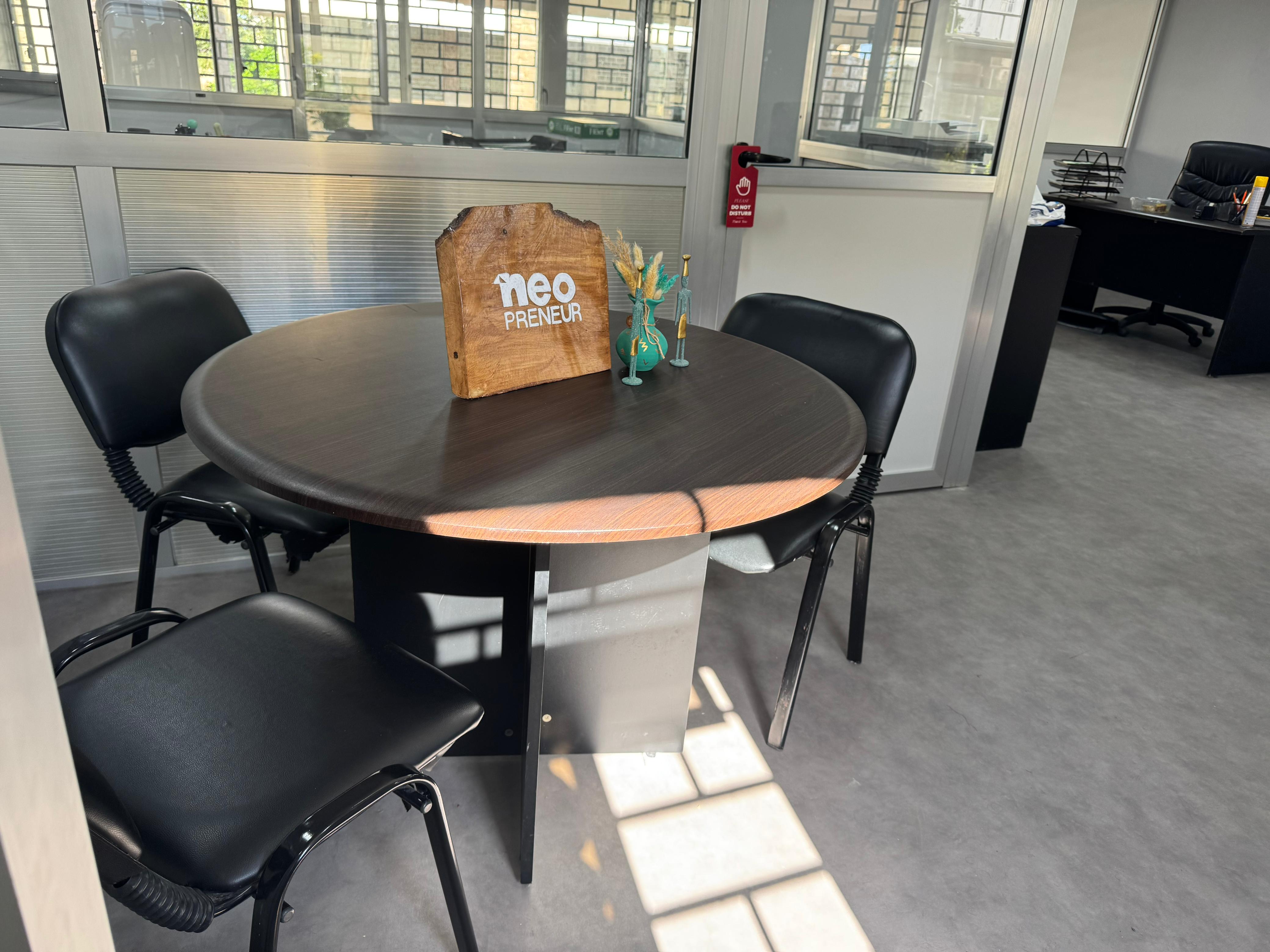 NeoVation Hub image 2