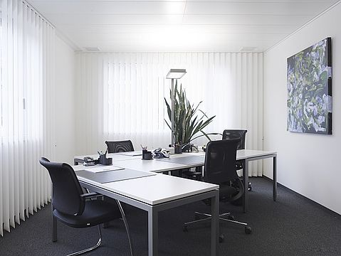 Business-Center image 2