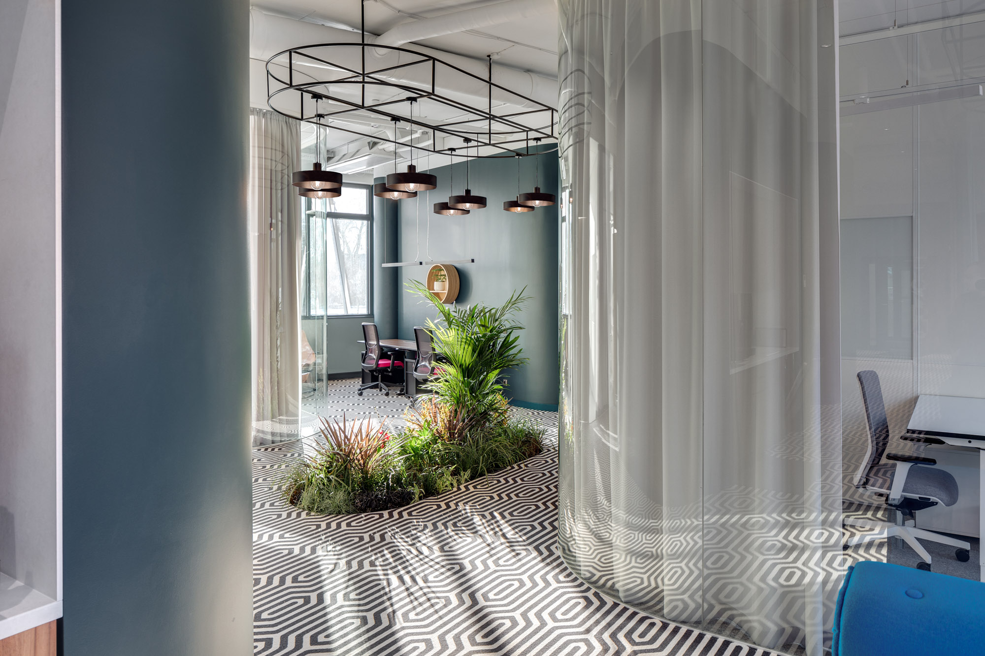 Monday office image 4