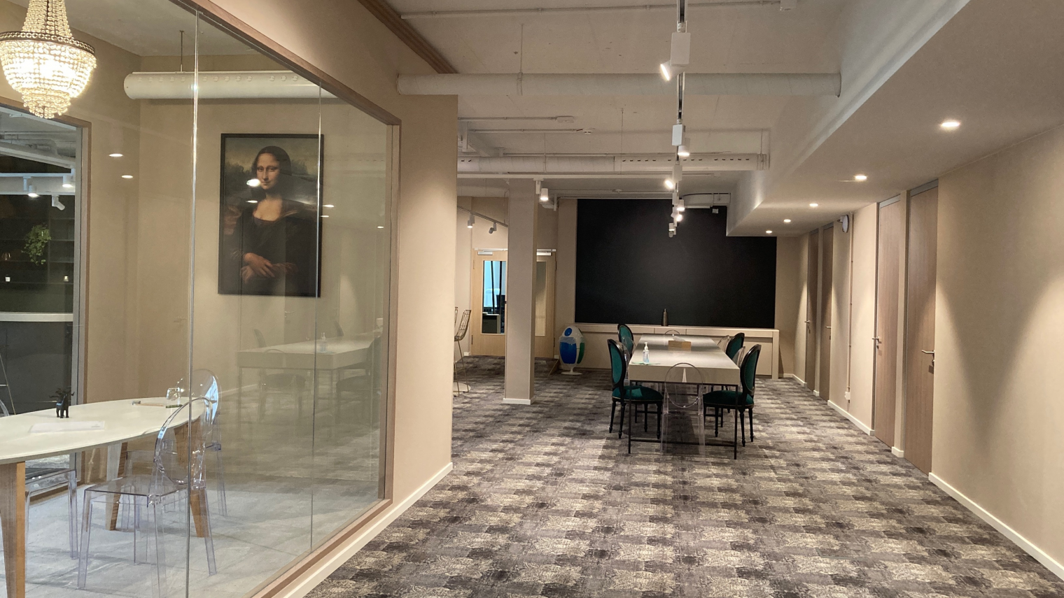 The City by Ginkgo image 5