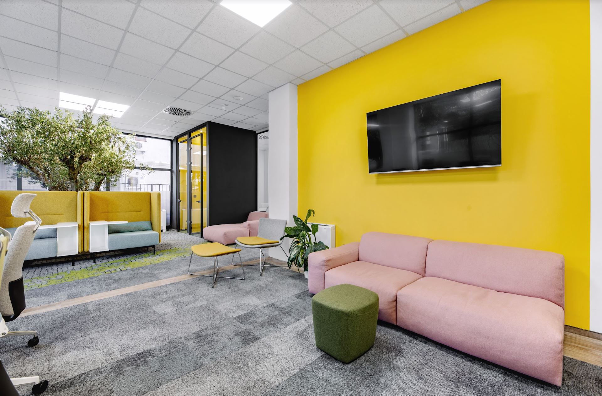 Property One Co-Work image 5