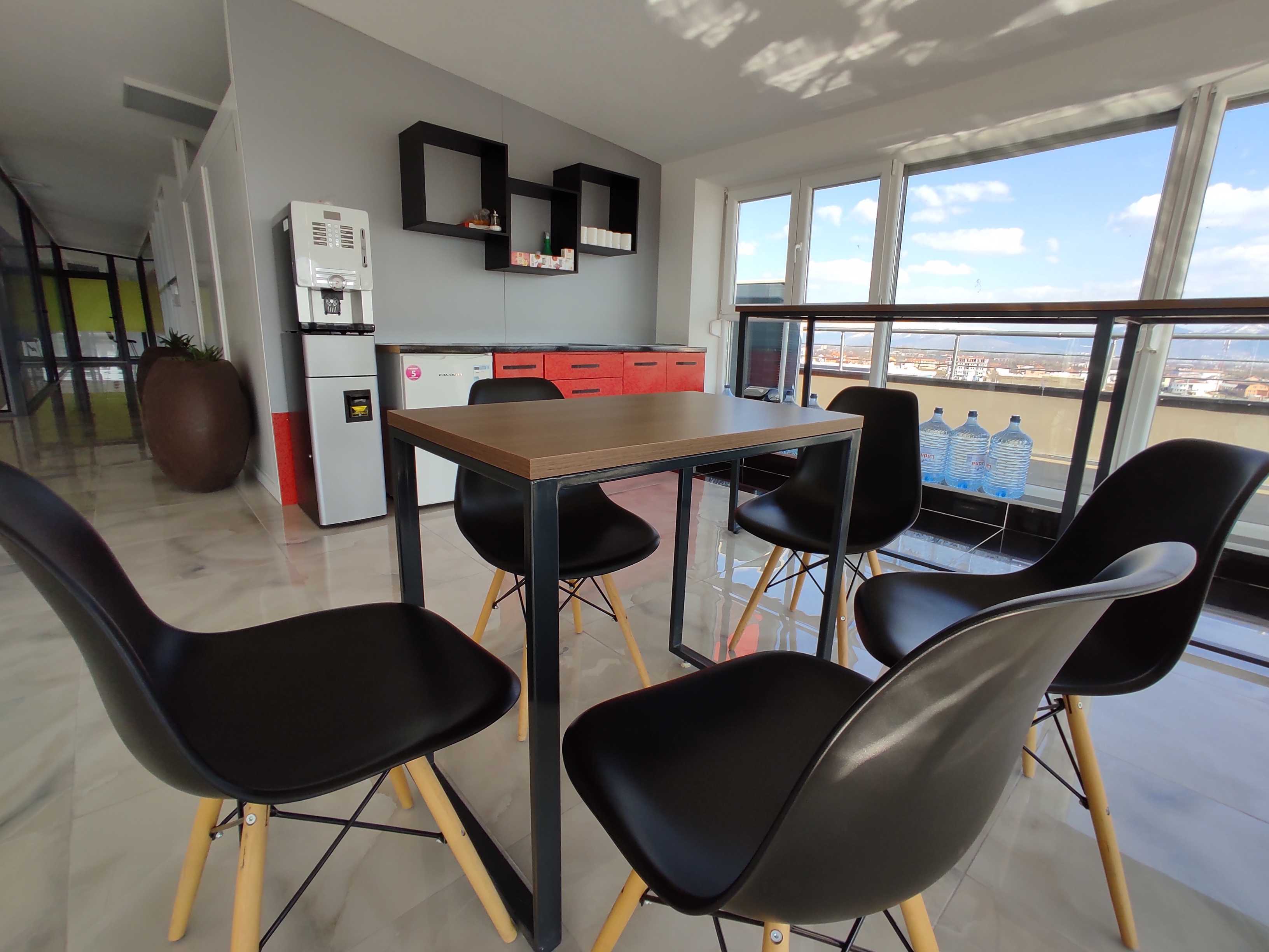 iSolve Coworking Spaces image 4