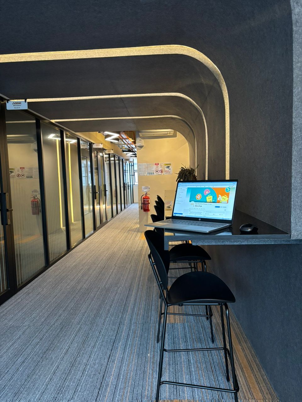 Nook Workspace•Storage image 3