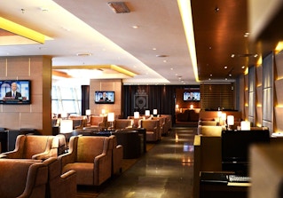 Plaza Premium Lounge (International Departures) / Kuala Lumpur image 2