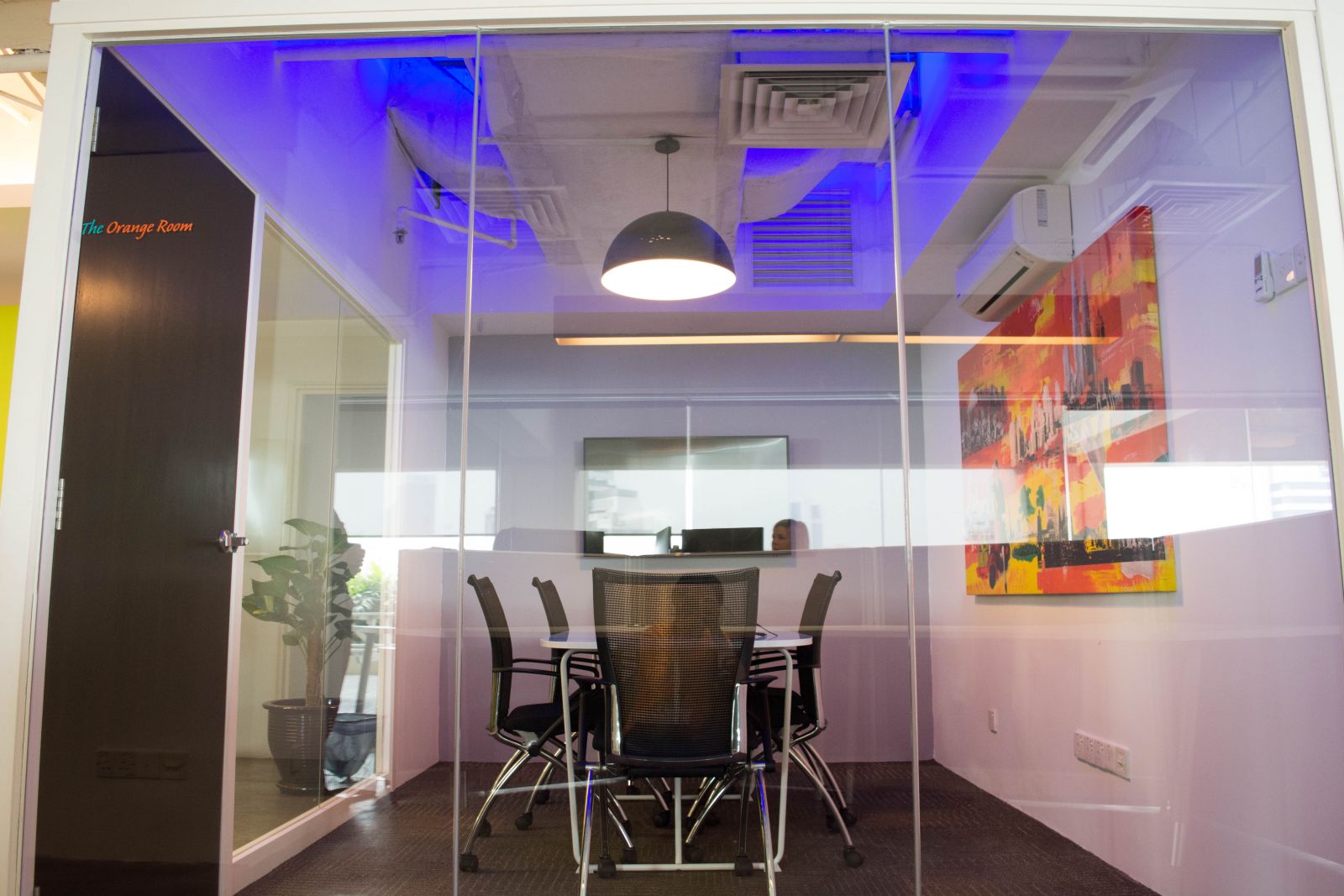 The Lower Penthouse. image 2