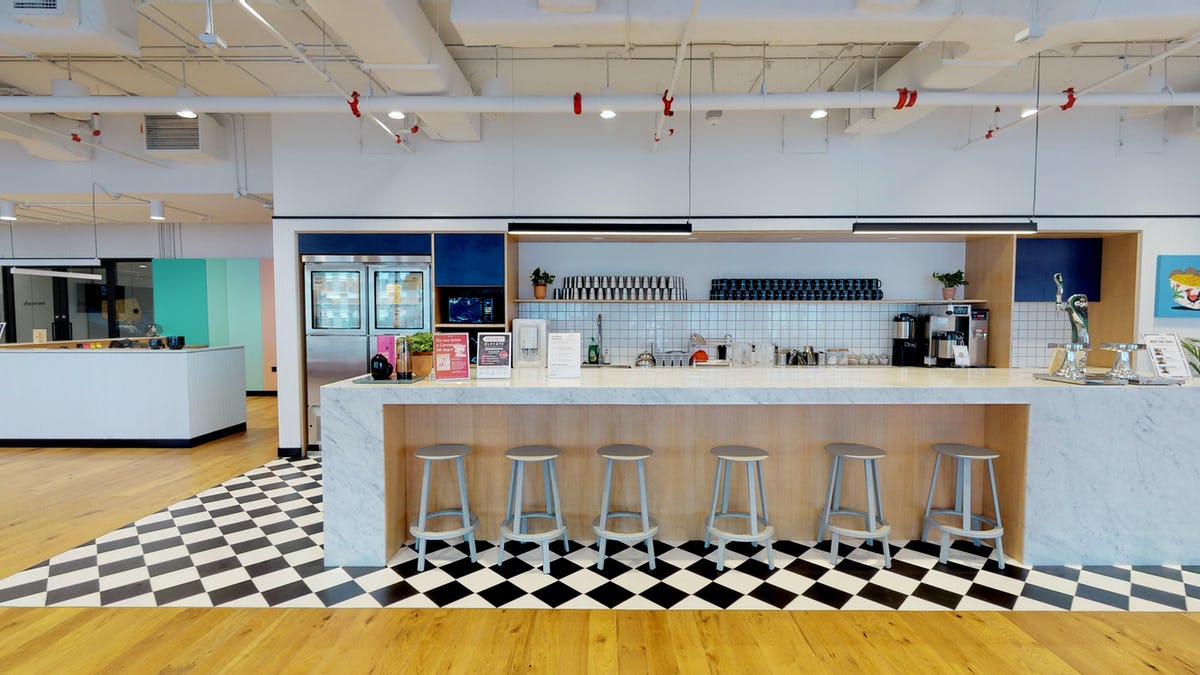 WeWork Equatorial Plaza image 3