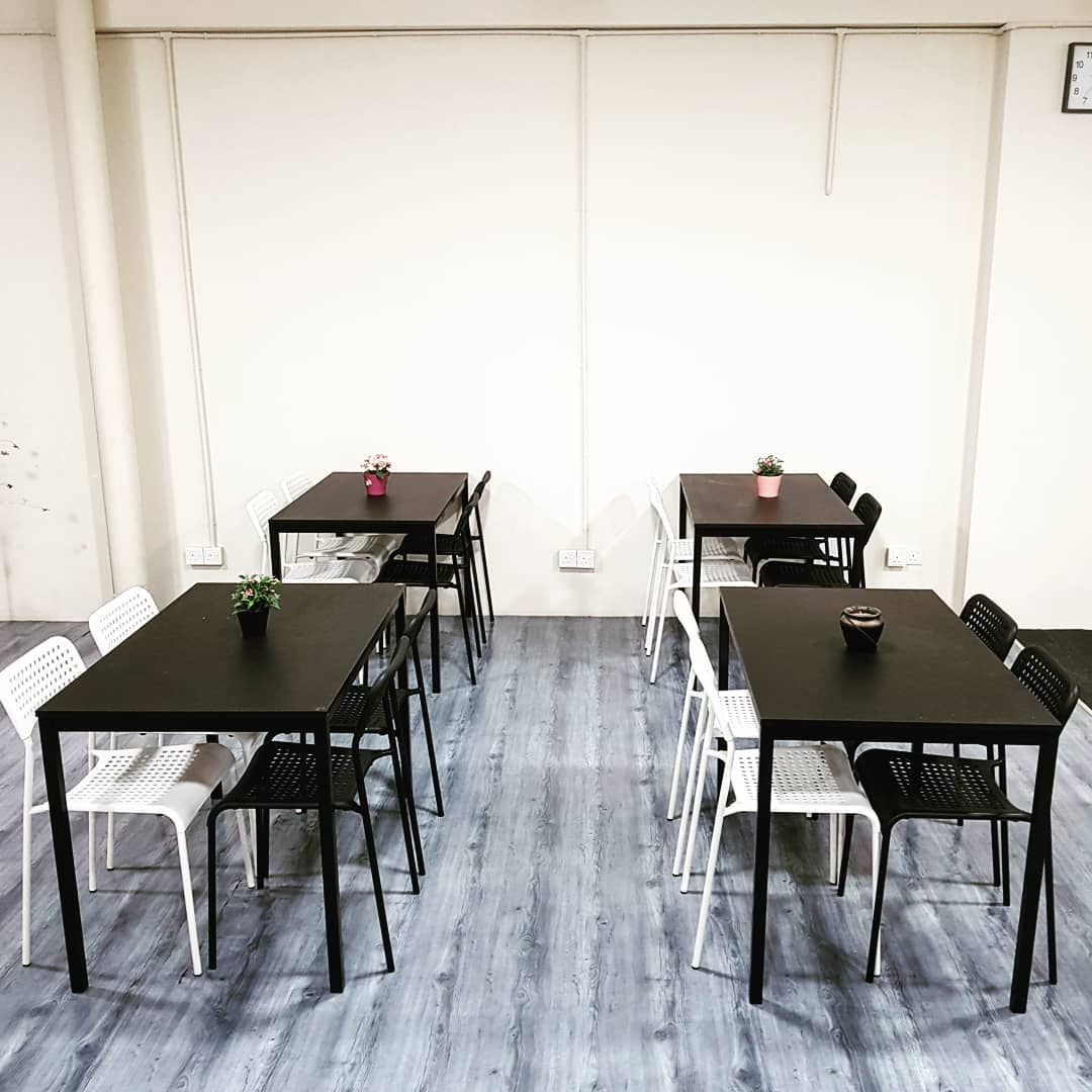 WORKERS' PLAYGROUND Coworking Place image 3