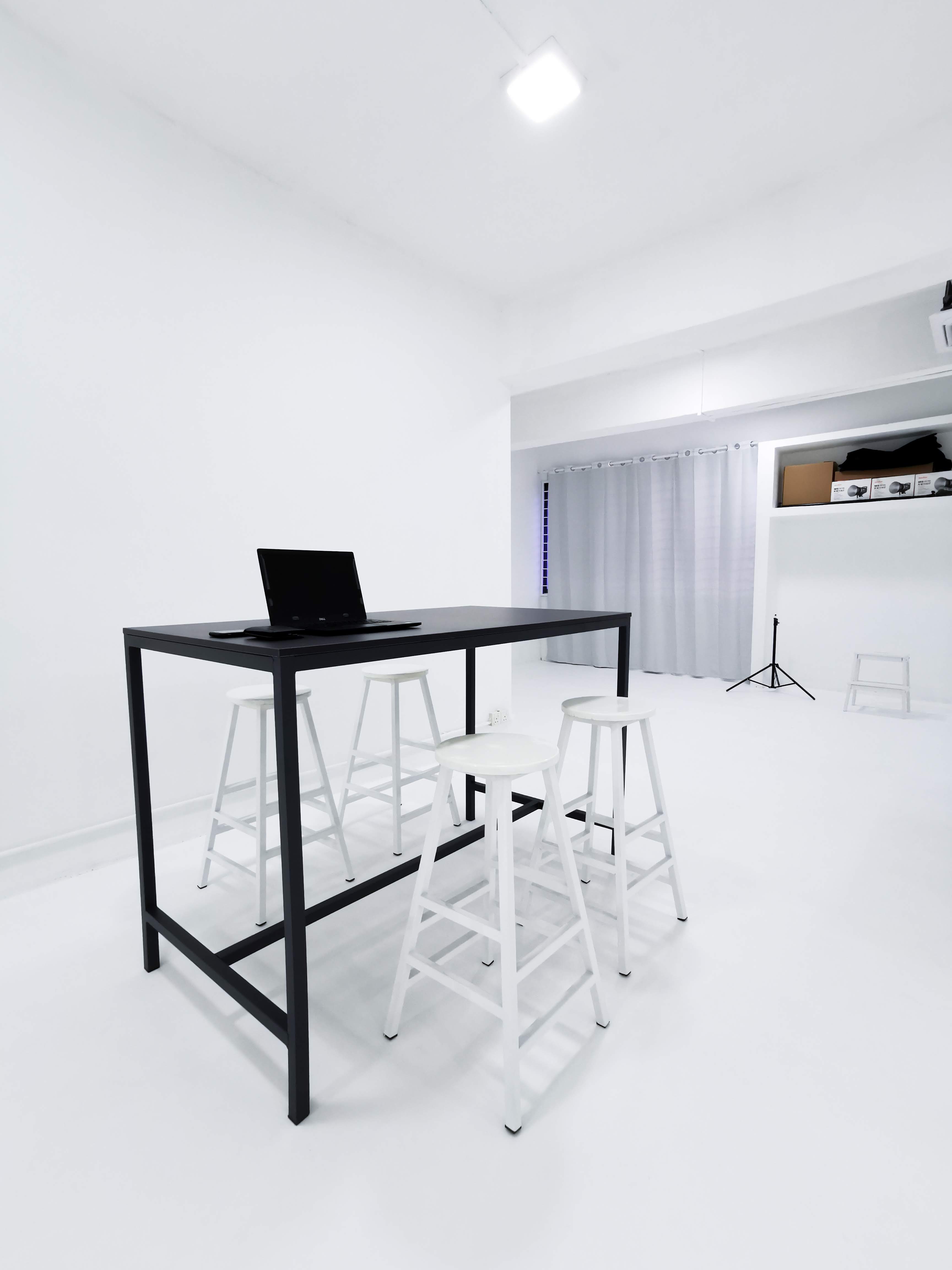 Whitebalanced Studio image 3