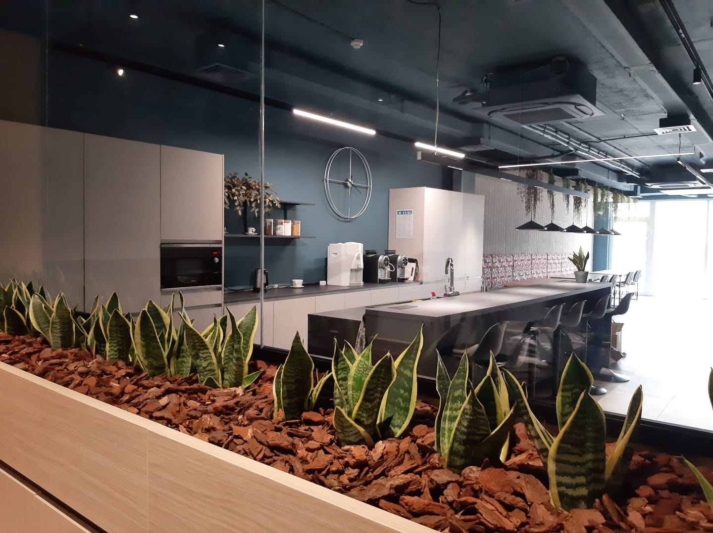 EMCS Business Centre - Centris Business Gateway II image 3