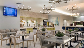 MERA Business Lounge Domestic / Cancun T4 image 1