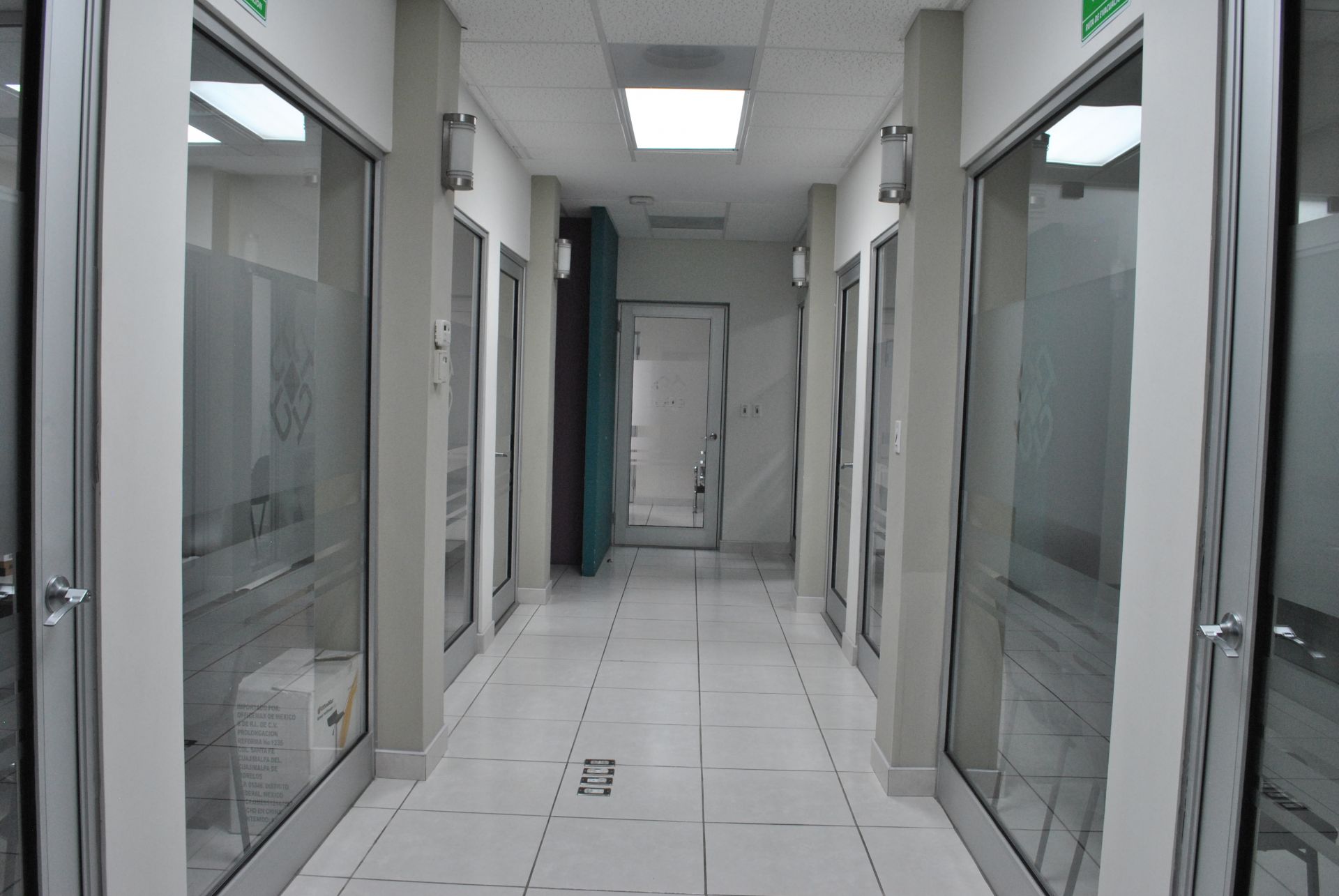 Cuatro Torres Centro de Oficinas image 3