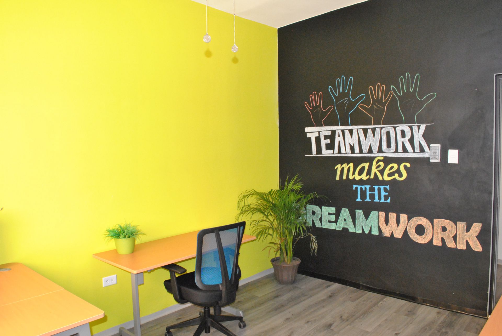 CUATRO TORRES - Pekin 1809 image 4