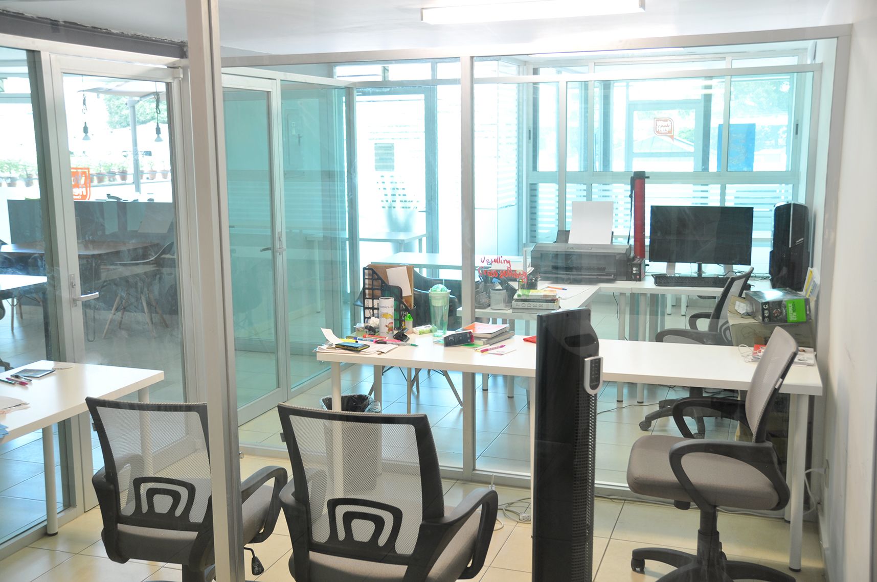 WorkHere! Coworking image 3