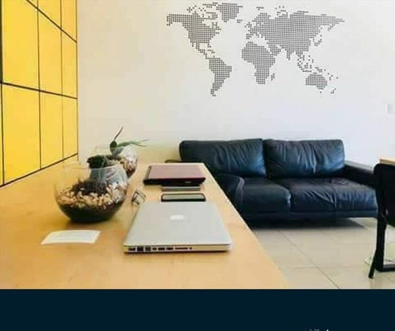 Punto Central Coworking image 4