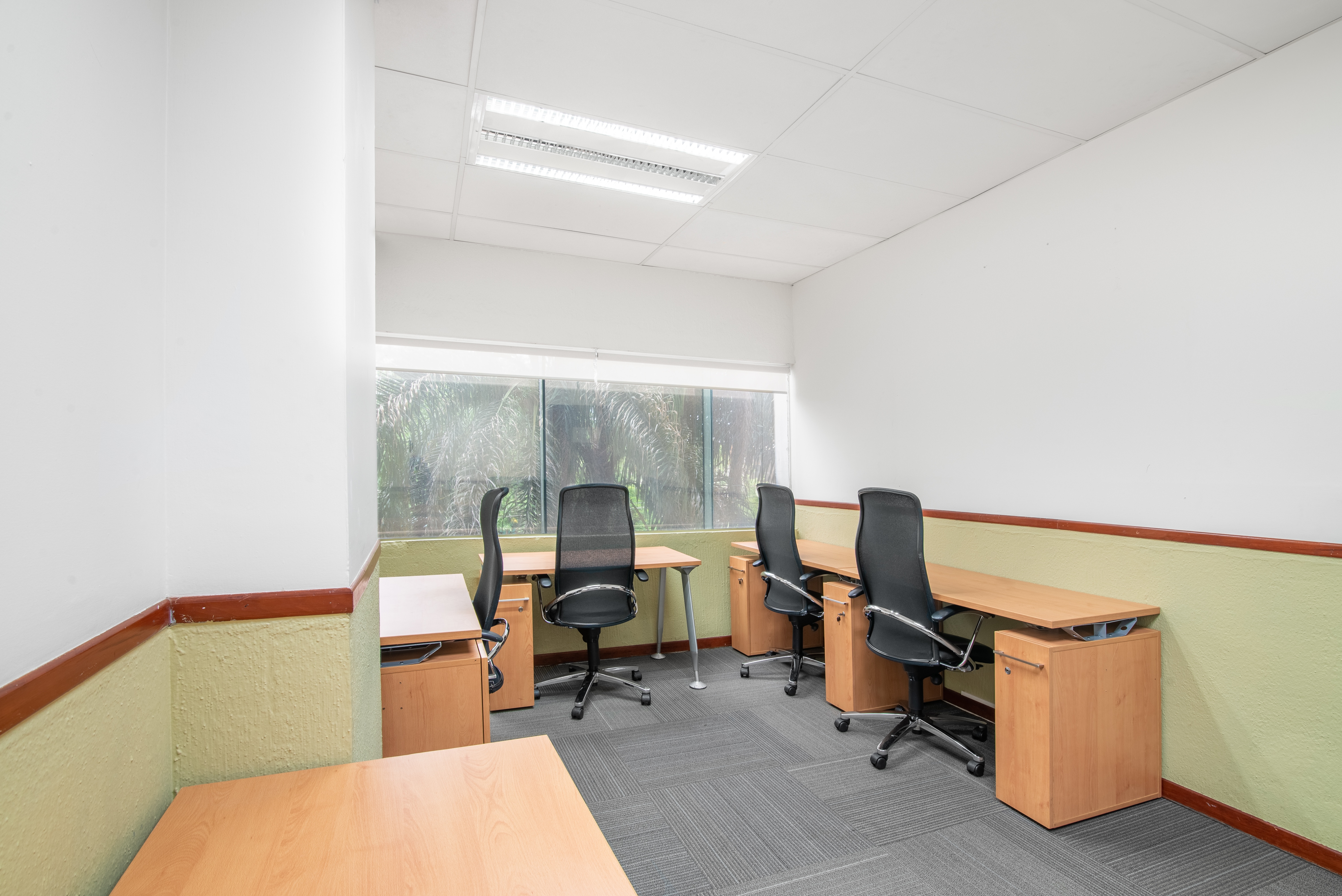 Regus - Guadalajara - Country Club Financial image 3