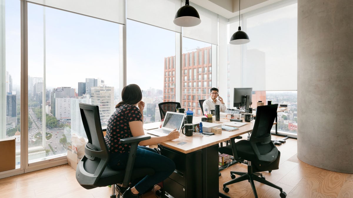 WeWork Punto Sur image 3