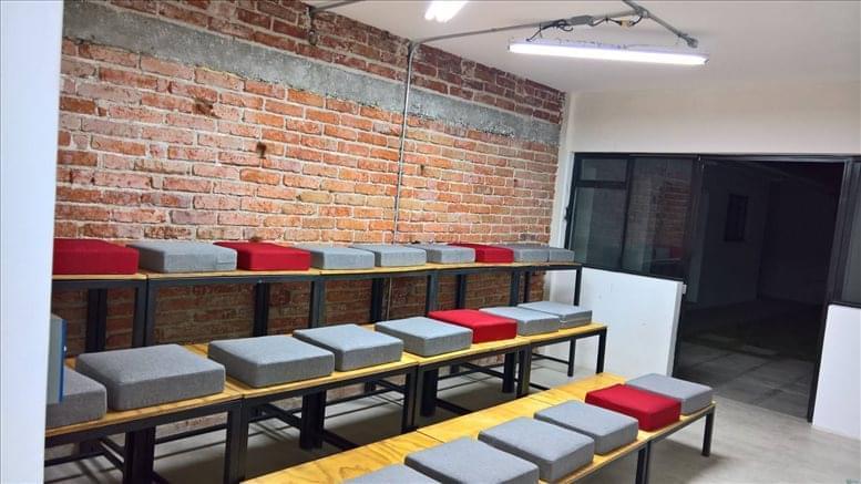 Lateral Cowork image 1