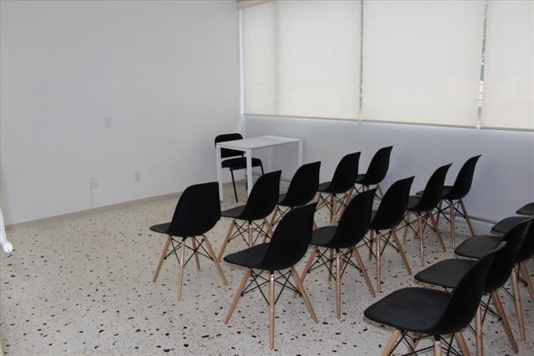 358 grados Coworking Space image 4