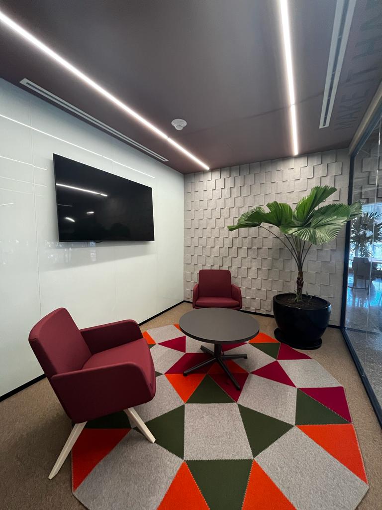 ENGINE WORKPLACE image 4