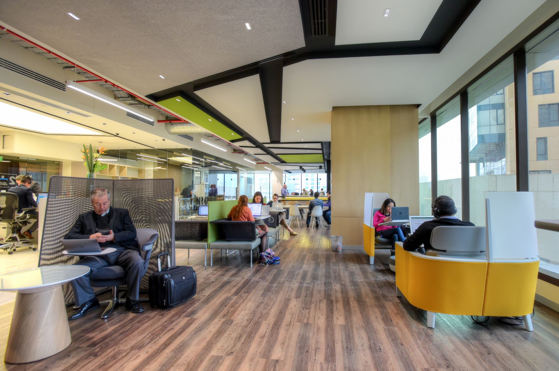 IOS OFFICES MIYANA image 4