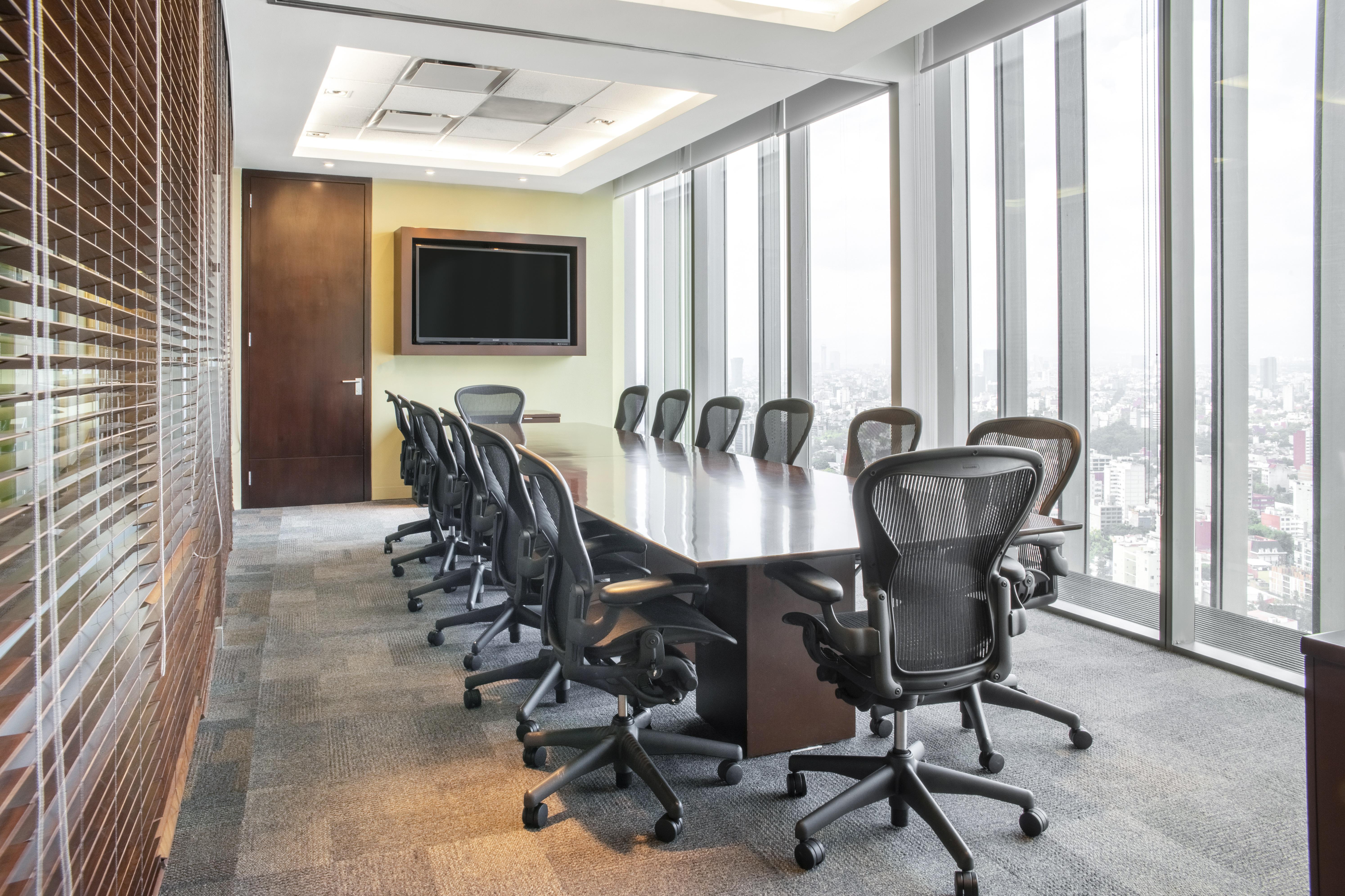 Regus - Mexico City Reforma - New York Life image 4