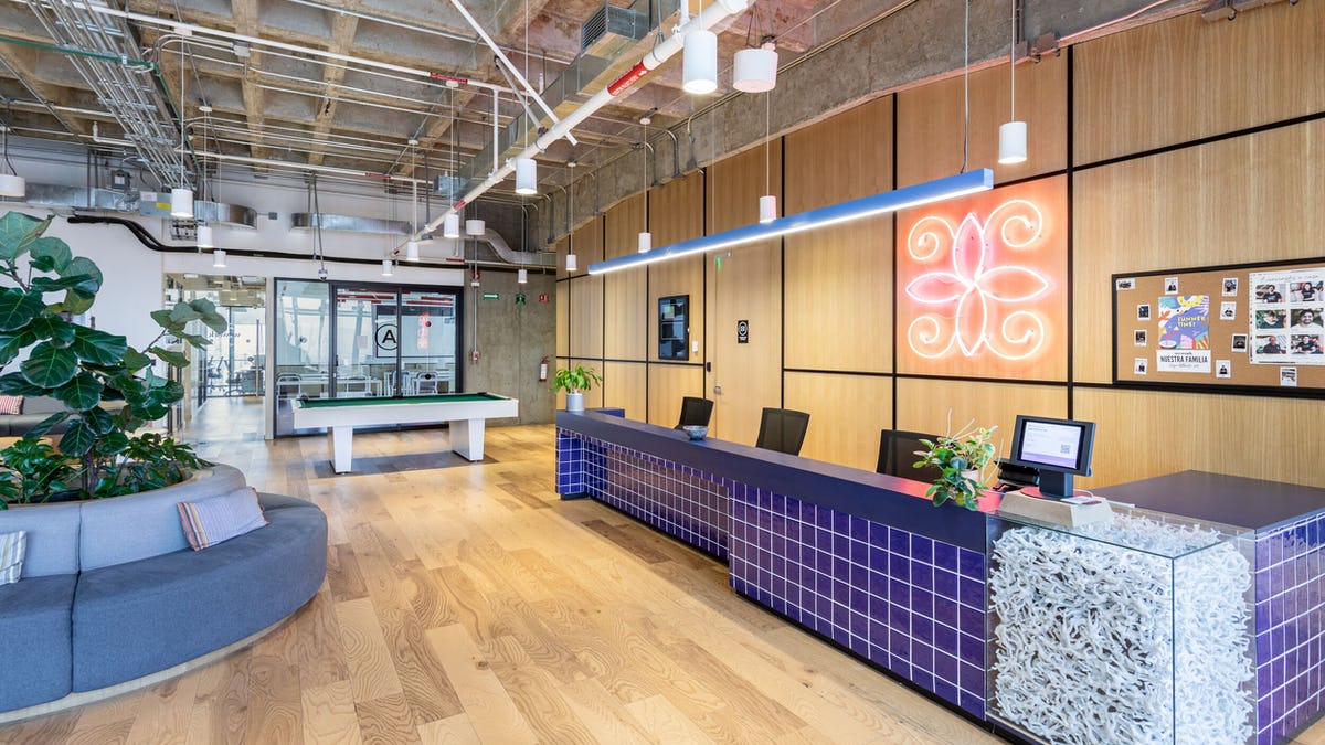 WeWork Lago Alberto 375 image 2