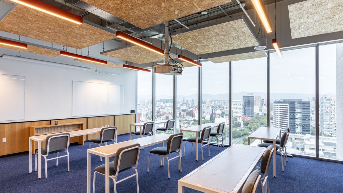 WeWork Lago Alberto 375 image 5