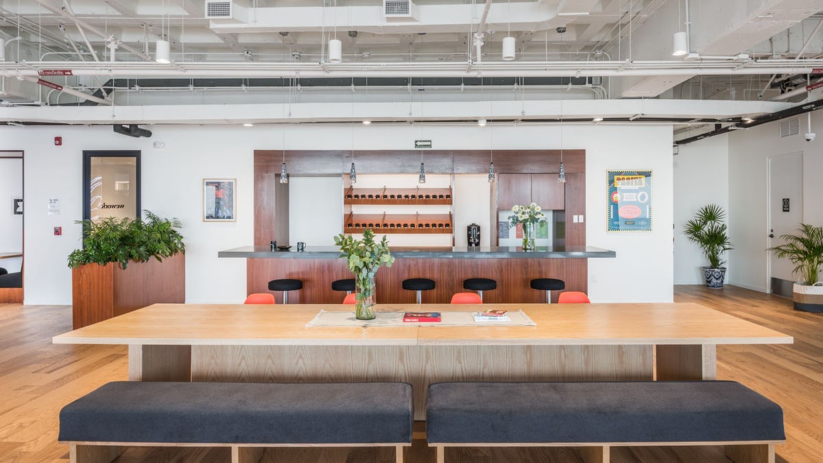 WeWork Prolongación Paseo De La Reforma 1015 image 2