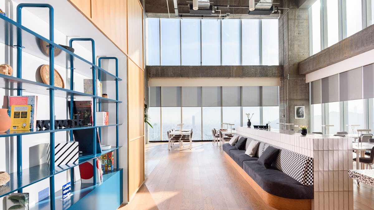 WeWork Avenida Constitución 2050 image 2