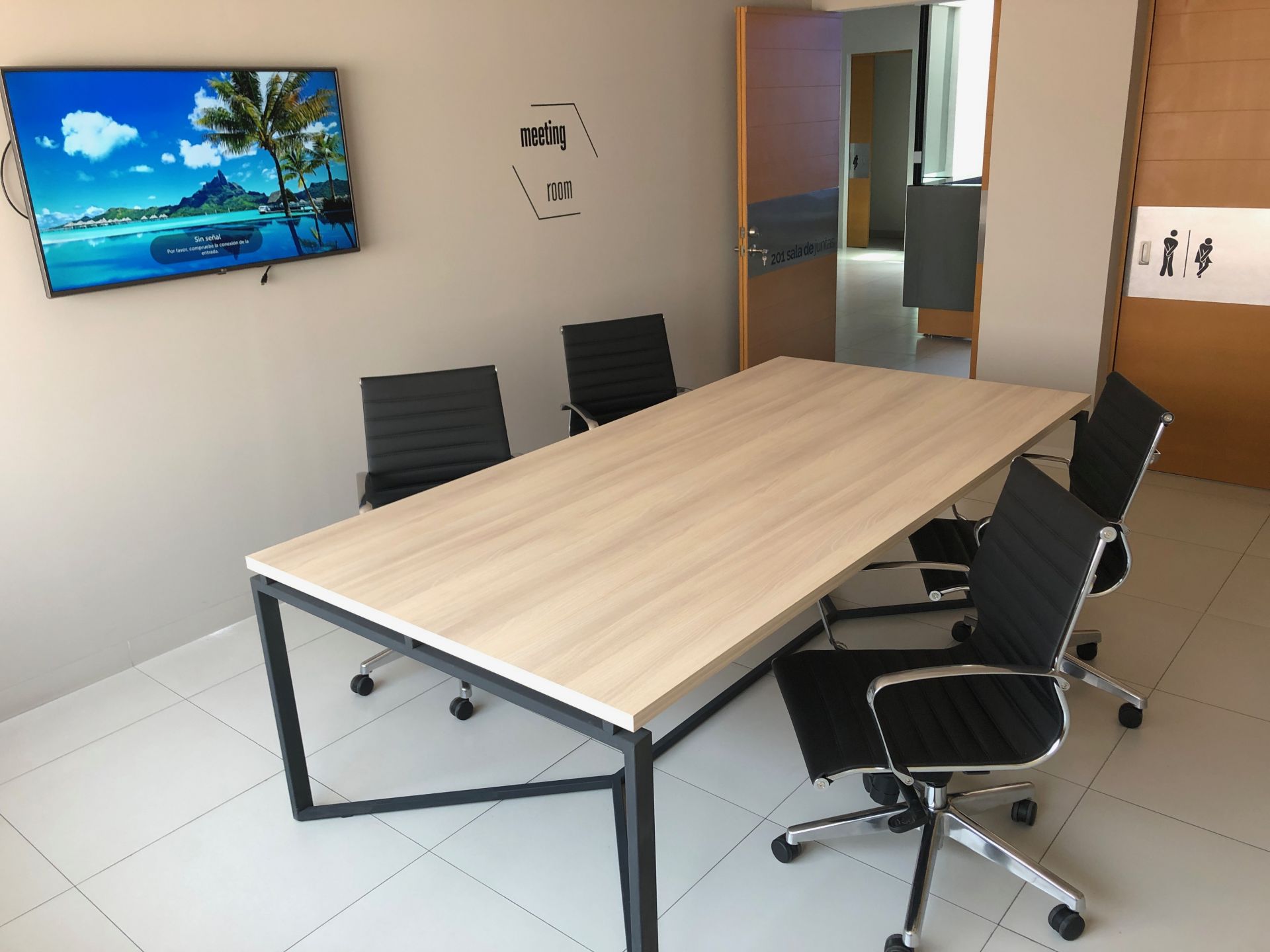 AREA 735 Coworking image 5