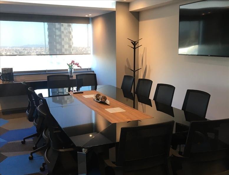 Piso 13 Business Center image 3