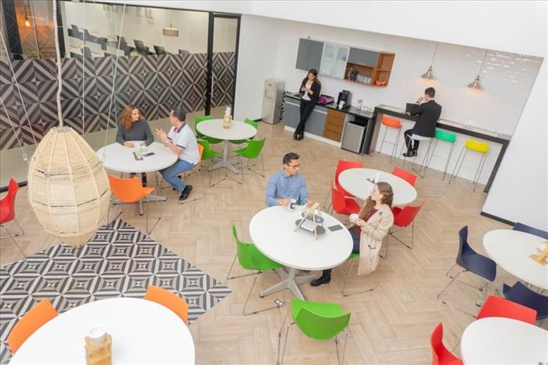 Centro de negocios Avanti Explanada image 3