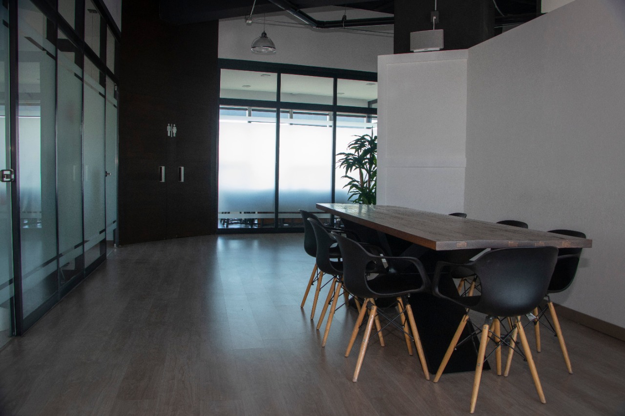 UPPER OFFICES BY GRUPO JV image 5